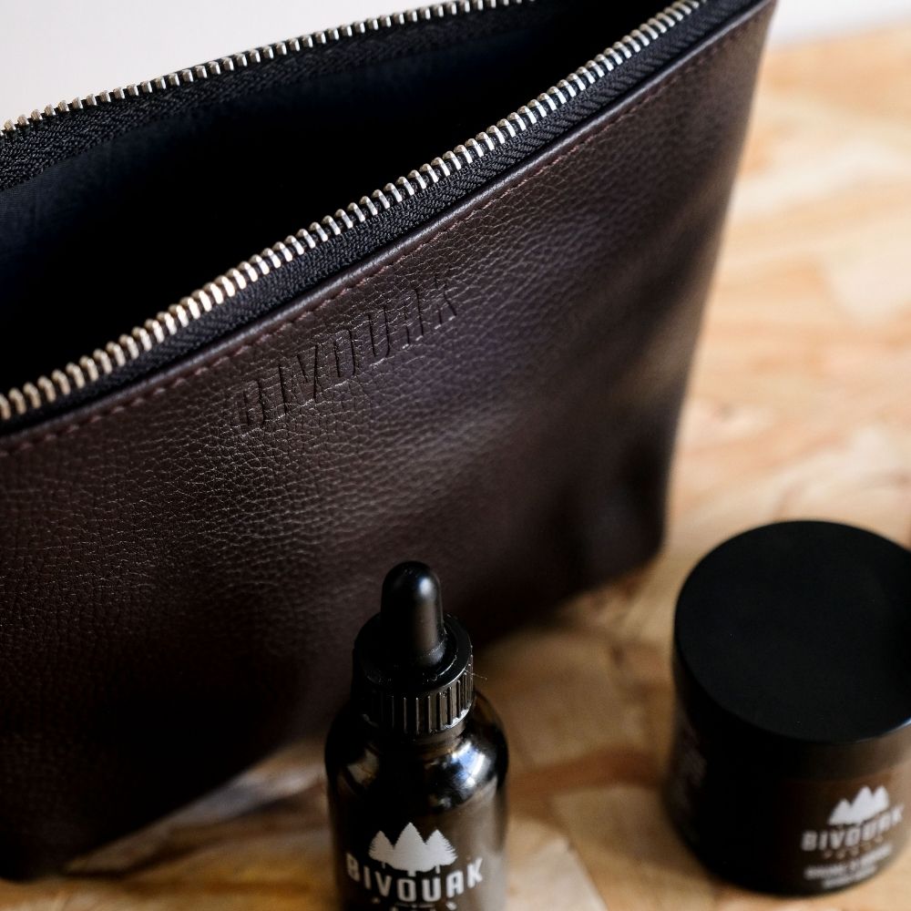Bivouak Paris Men's leather toiletry bag